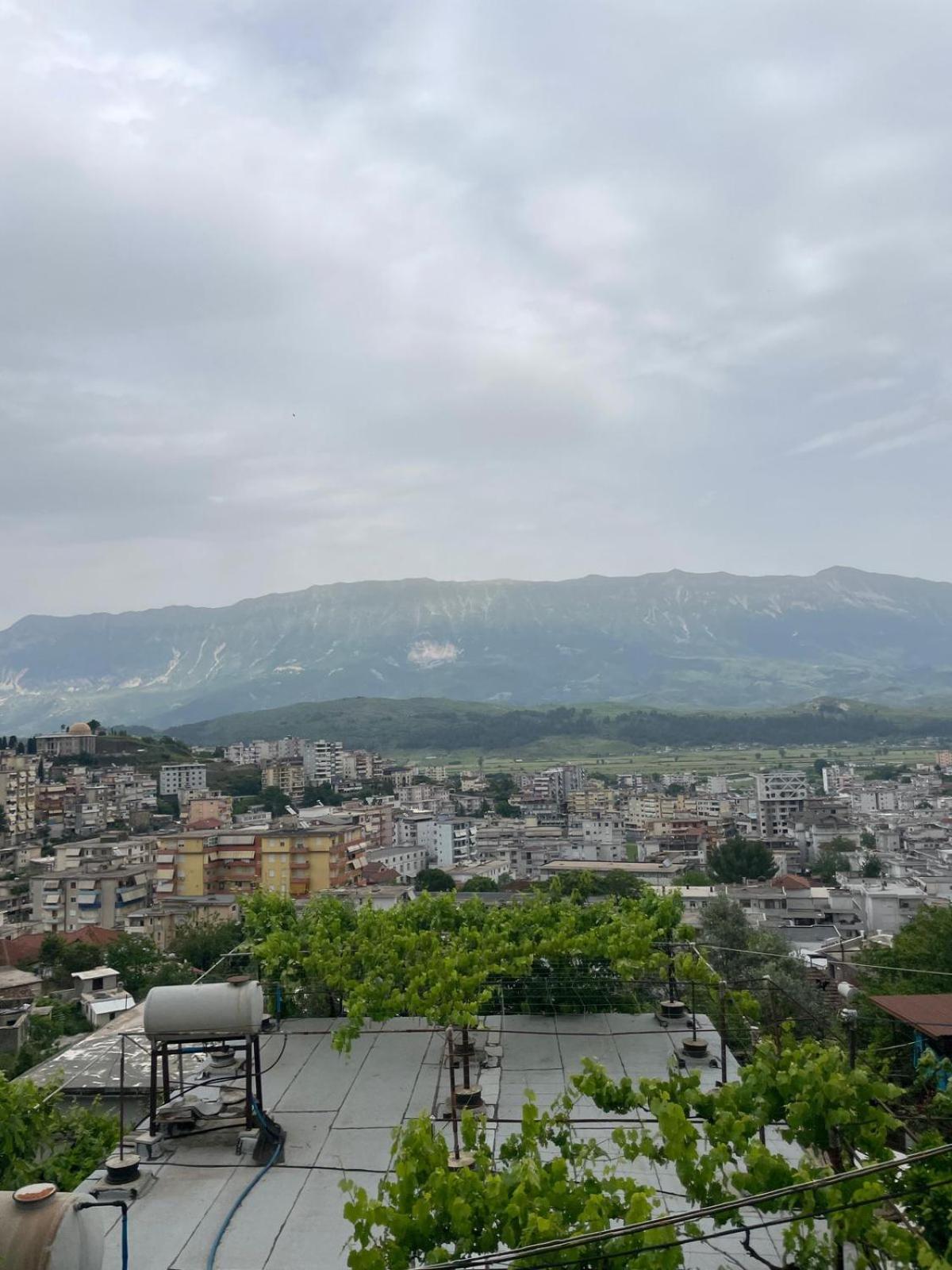 فندق Bazzar 2 Gjirokastër المظهر الخارجي الصورة