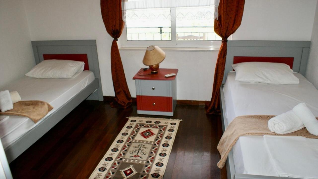 فندق Bazzar 2 Gjirokastër المظهر الخارجي الصورة